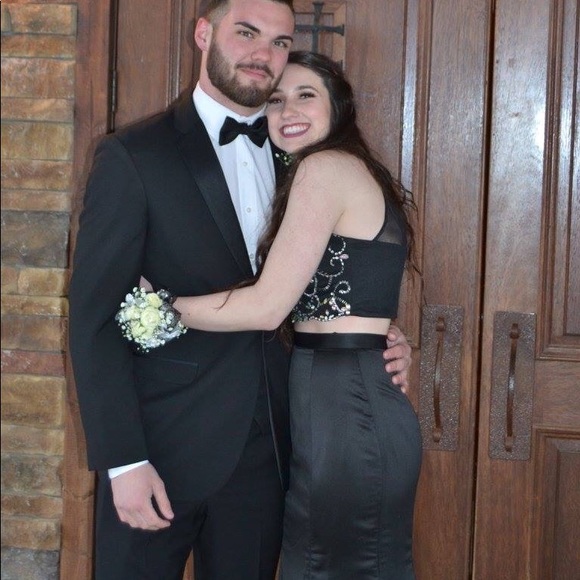 BLACK PROM DRESS - Picture 4 of 4